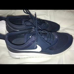 Nike Air Max Thea’s - Women’s